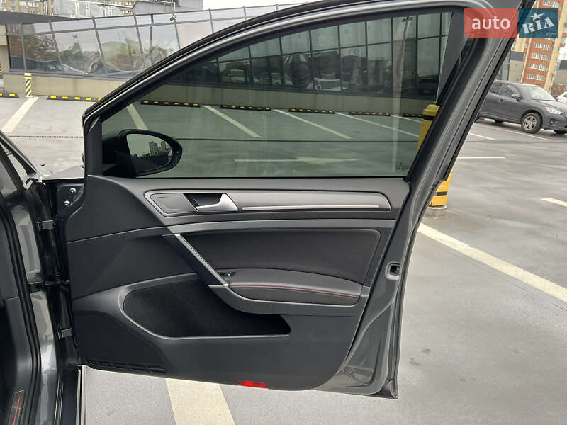 Хетчбек Volkswagen Golf GTI 2019 в Києві