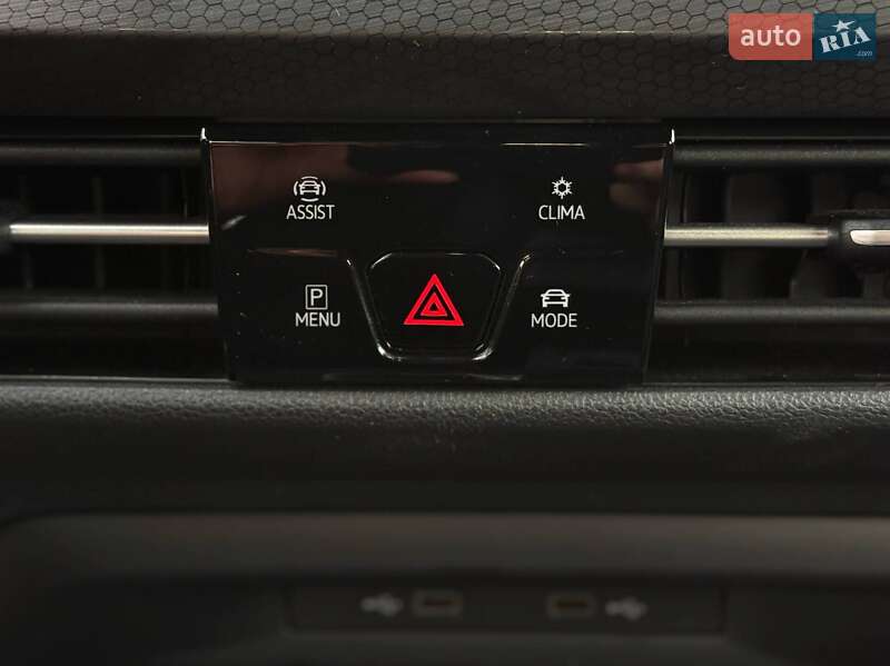 Хэтчбек Volkswagen Golf GTI 2021 в Киеве