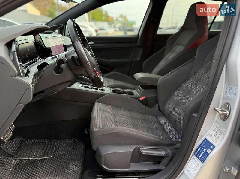 Хэтчбек Volkswagen Golf GTI 2021 в Киеве
