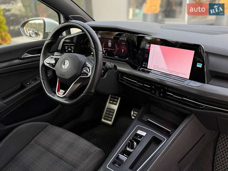 Хэтчбек Volkswagen Golf GTI 2021 в Киеве