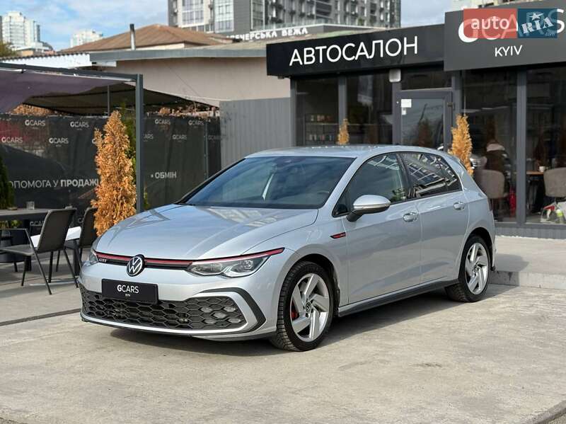 Volkswagen Golf GTI 2021