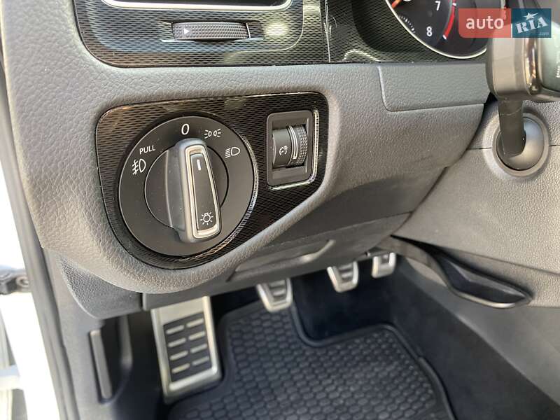 Хэтчбек Volkswagen Golf GTI 2016 в Киеве фото 22 Хэтчбек Volkswagen Golf GTI 2016 в Киеве