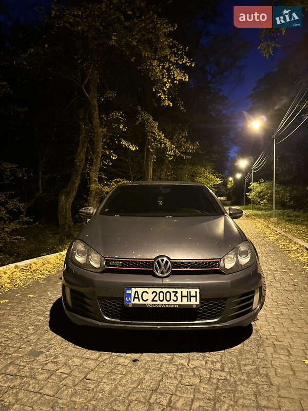 Хэтчбек Volkswagen Golf GTI 2012 в Черновцах