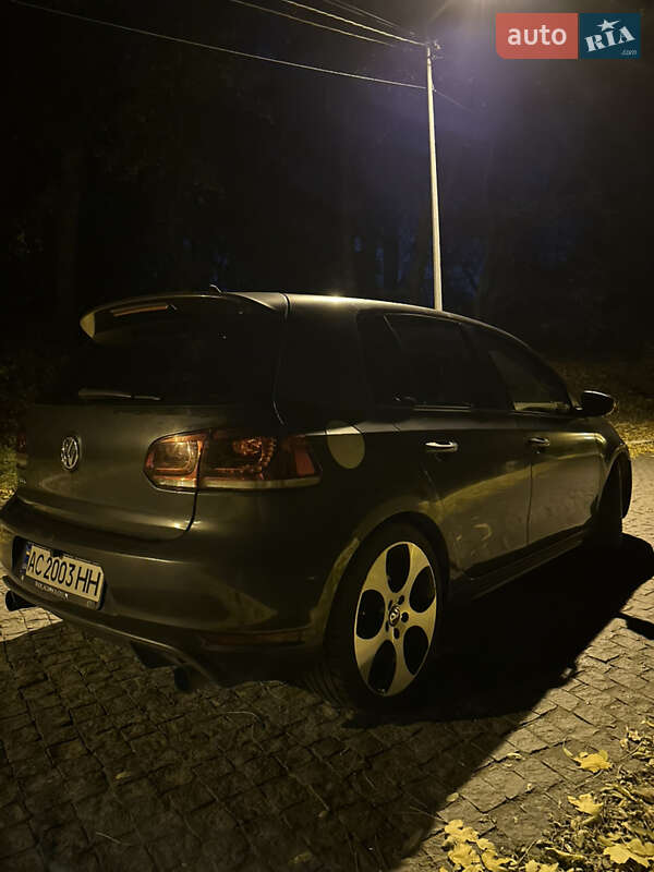 Хэтчбек Volkswagen Golf GTI 2012 в Черновцах