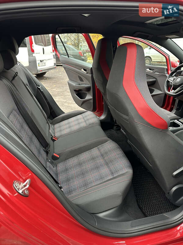 Хетчбек Volkswagen Golf GTI 2022 в Полтаві