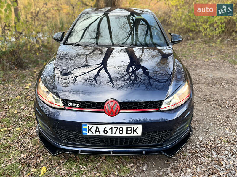 Хэтчбек Volkswagen Golf GTI 2017 в Виннице