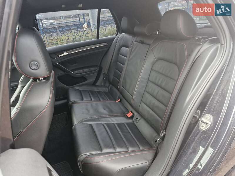 Хэтчбек Volkswagen Golf GTI 2016 в Киеве фото 14 Хэтчбек Volkswagen Golf GTI 2016 в Киеве