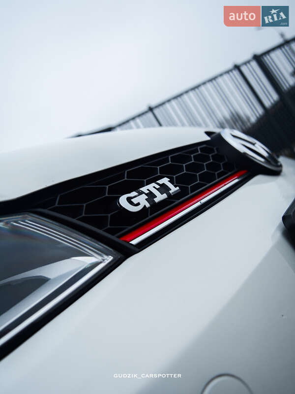 Хэтчбек Volkswagen Golf GTI 2016 в Кривом Роге фото 24 Хэтчбек Volkswagen Golf GTI 2016 в Кривом Роге