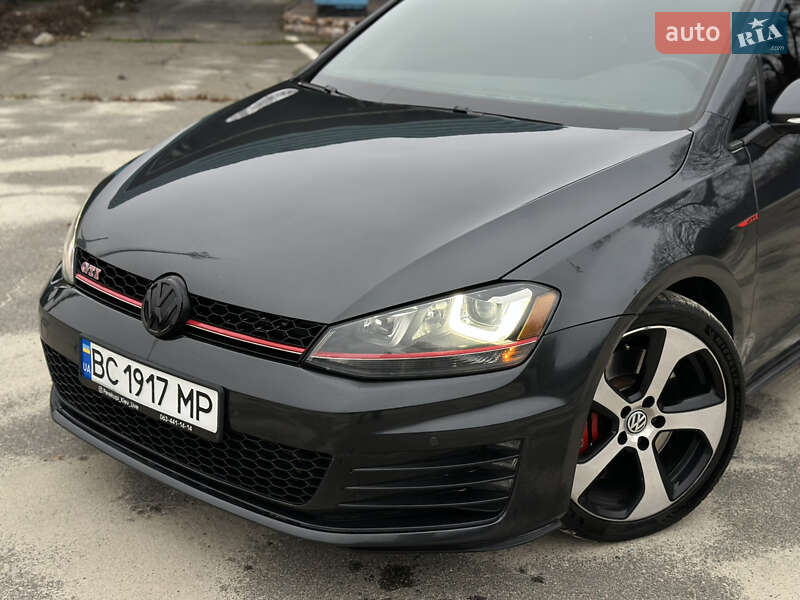 Хэтчбек Volkswagen Golf GTI 2017 в Киеве
