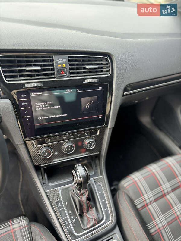 Хетчбек Volkswagen Golf GTI 2014 в Києві