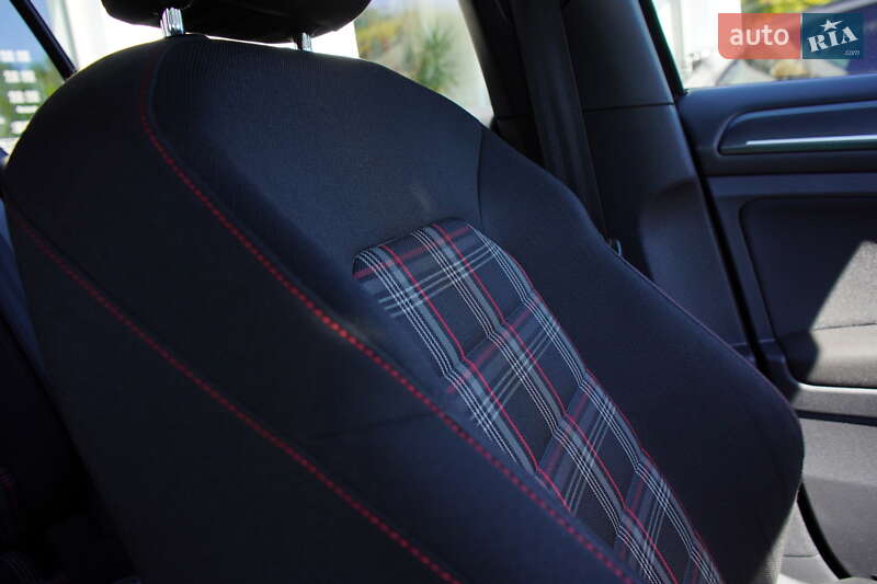 Хэтчбек Volkswagen Golf GTI 2018 в Житомире