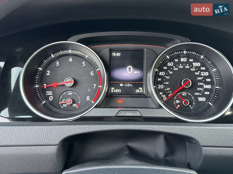 Хэтчбек Volkswagen Golf GTI 2018 в Львове