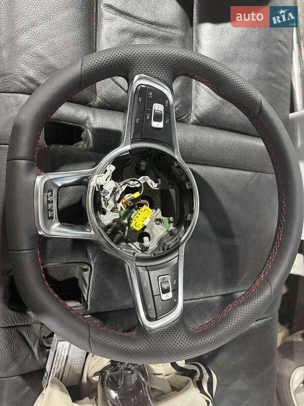 Хэтчбек Volkswagen Golf GTI 2018 в Львове