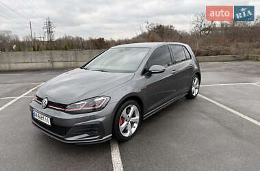 Хэтчбек Volkswagen Golf GTI 2019 в Киеве