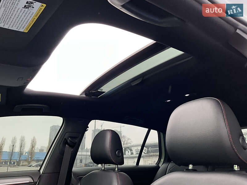 Хэтчбек Volkswagen Golf GTI 2020 в Киеве