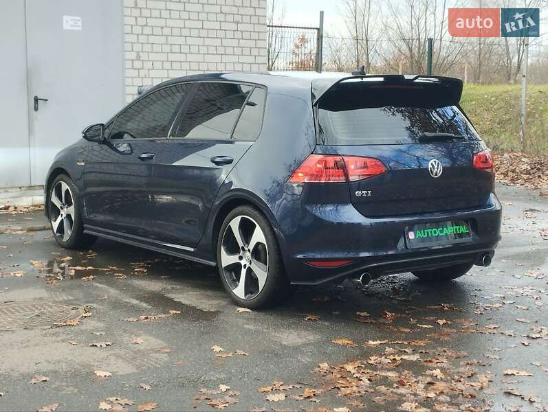 Хэтчбек Volkswagen Golf GTI 2016 в Киеве фото 11 Хэтчбек Volkswagen Golf GTI 2016 в Киеве