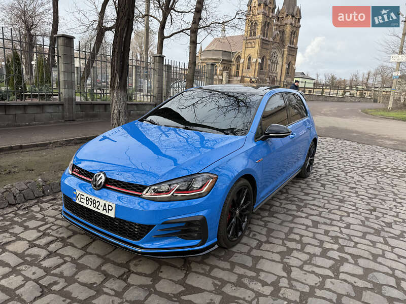 Volkswagen Golf GTI 2020
