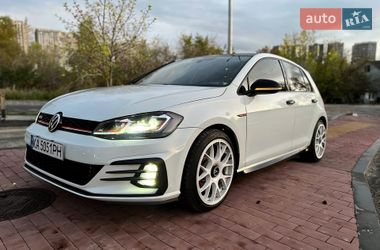 Хэтчбек Volkswagen Golf GTI 2019 в Киеве