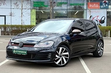 Хетчбек Volkswagen Golf GTI 2017 в Києві