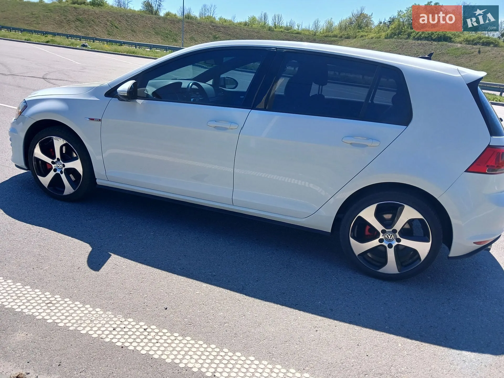 2015 Volkswagen Golf GTI - мініатюра 24