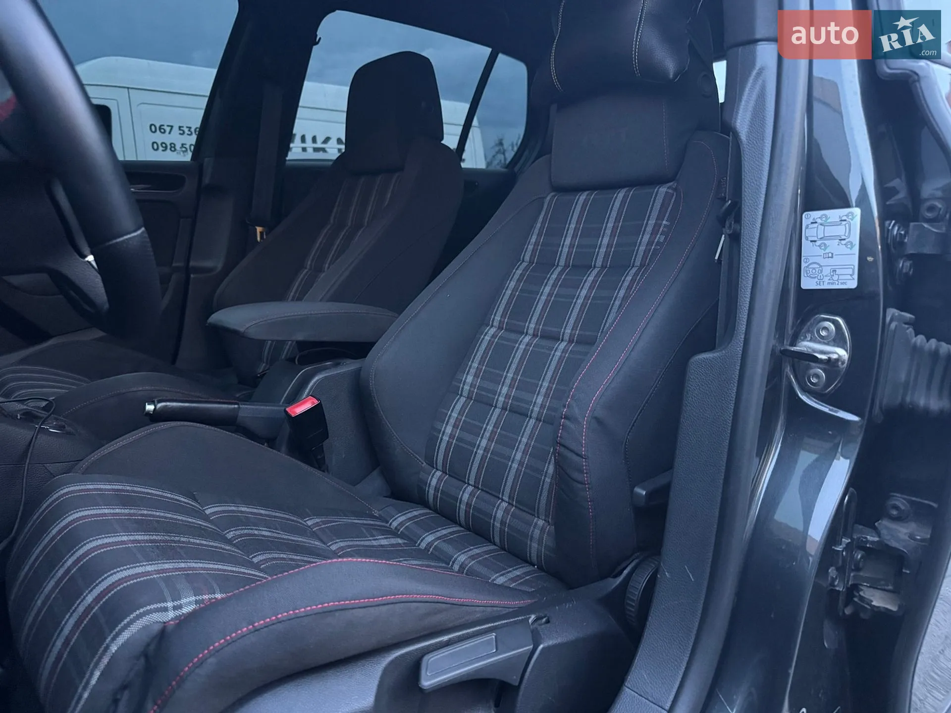 2011 Volkswagen Golf GTI - мініатюра 30