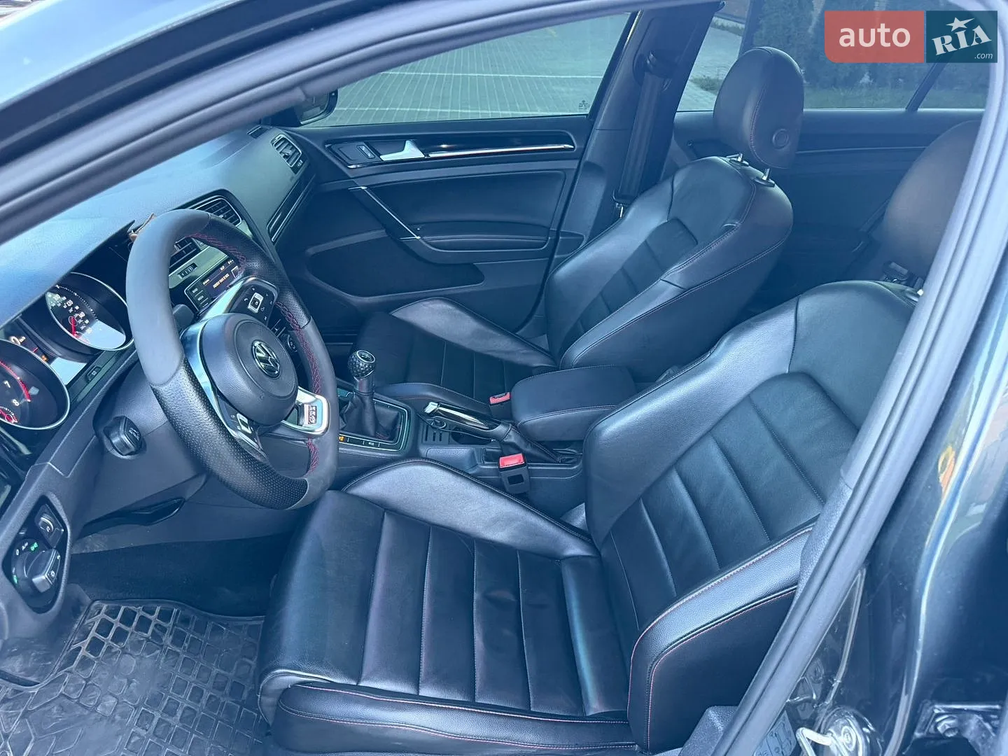 2017 Volkswagen Golf GTI - мініатюра 8