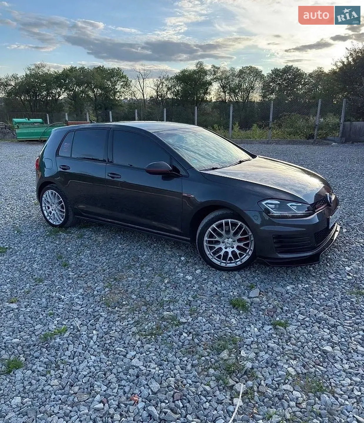 2017 Volkswagen Golf GTI - мініатюра 3