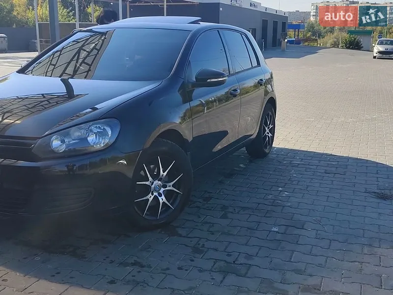 Volkswagen Golf GTI