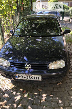 Хэтчбек Volkswagen Golf IV 1999 в Ужгороде