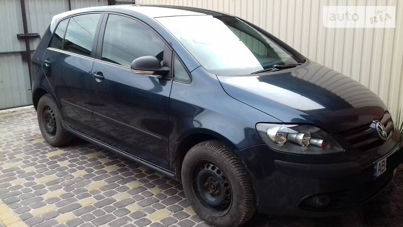 Хетчбек Volkswagen Golf Plus 2007 в 