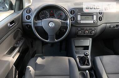 Хетчбек Volkswagen Golf Plus 2007 в 
