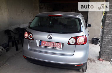 Хетчбек Volkswagen Golf Plus 2005 в 