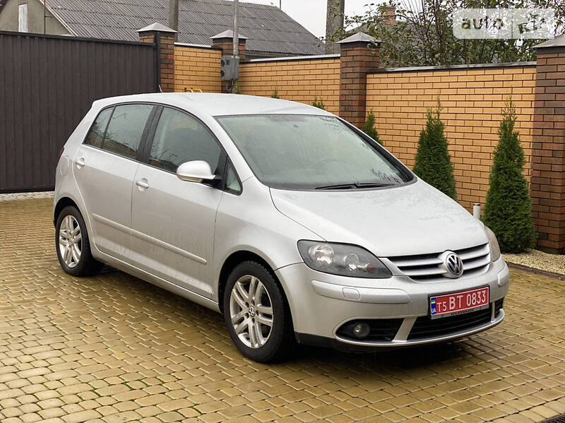 Хэтчбек Volkswagen Golf Plus 2006 в 