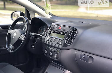 Хэтчбек Volkswagen Golf Plus 2008 в Ровно