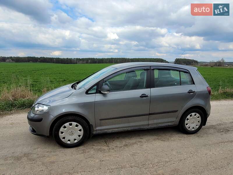 Хетчбек Volkswagen Golf Plus 2009 в Чернігові
