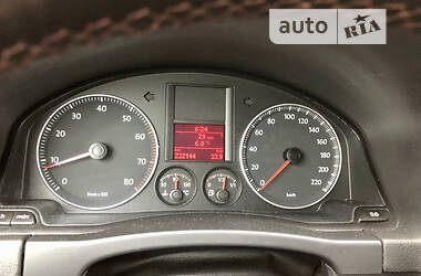 Хэтчбек Volkswagen Golf Plus 2006 в 