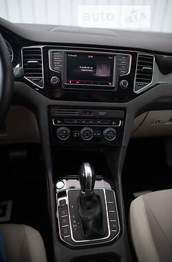 Хэтчбек Volkswagen Golf Plus 2016 в 
