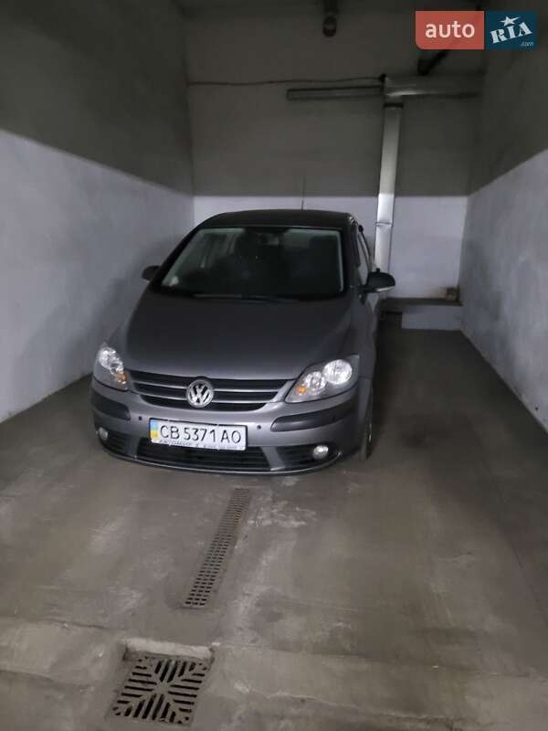 Хетчбек Volkswagen Golf Plus 2009 в Чернігові