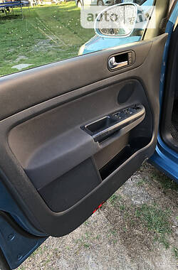 Хэтчбек Volkswagen Golf Plus 2005 в 