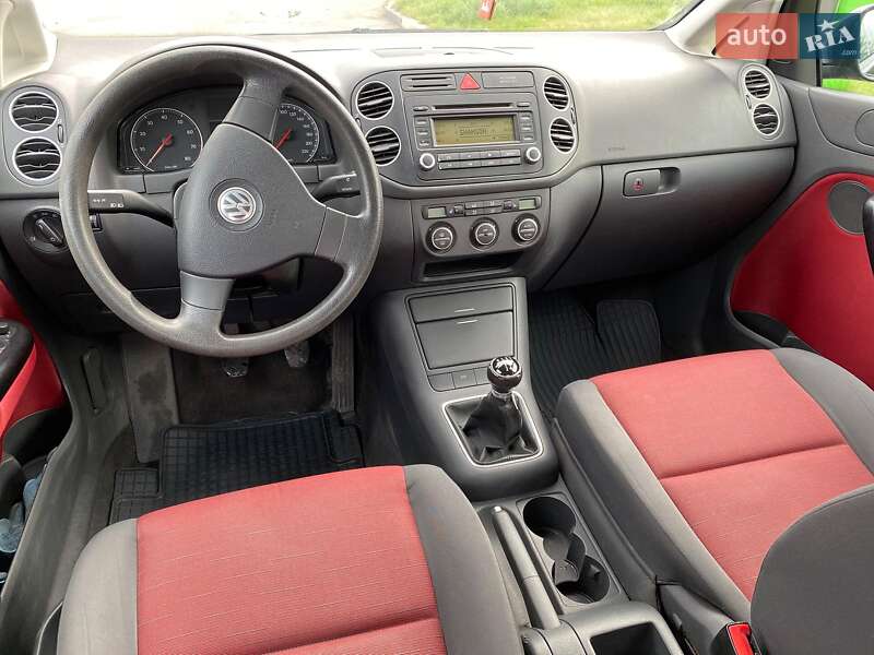Хэтчбек Volkswagen Golf Plus 2005 в Сумах