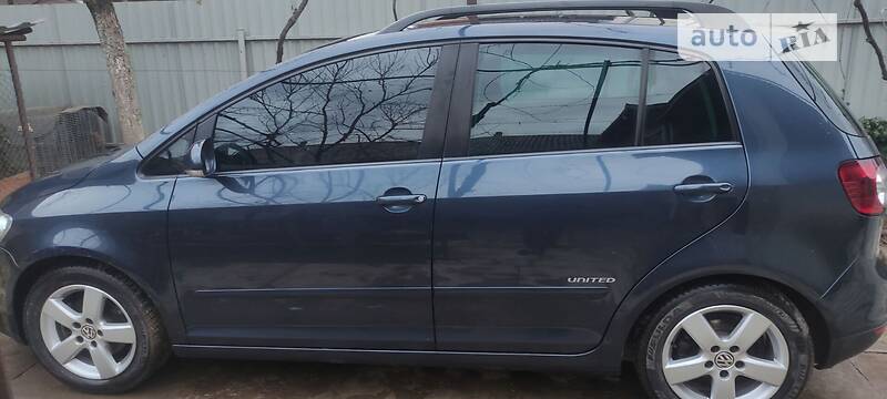 Хэтчбек Volkswagen Golf Plus 2008 в Мукачево фото 4 Хэтчбек Volkswagen Golf Plus 2008 в Мукачево