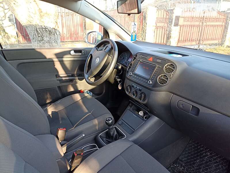 Хэтчбек Volkswagen Golf Plus 2005 в Гайвороне