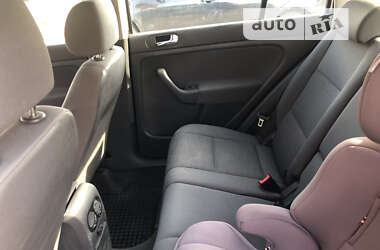 Хэтчбек Volkswagen Golf Plus 2005 в 