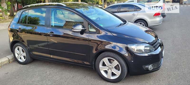 Хэтчбек Volkswagen Golf Plus 2010 в Харькове