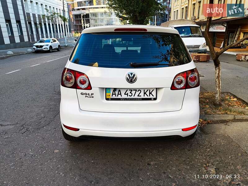 Хэтчбек Volkswagen Golf Plus 2011 в Киеве