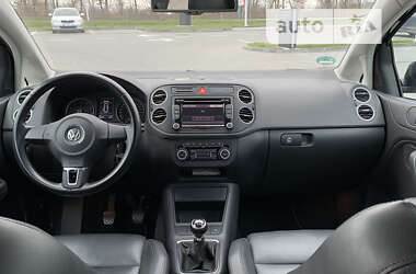 Хэтчбек Volkswagen Golf Plus 2010 в 