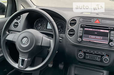 Хэтчбек Volkswagen Golf Plus 2010 в 