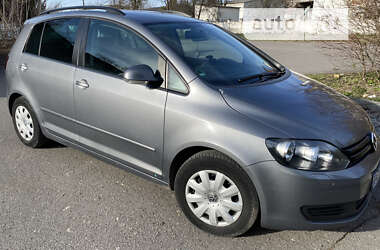 Хэтчбек Volkswagen Golf Plus 2011 в Дубно