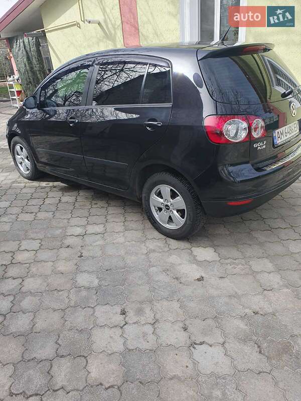Хетчбек Volkswagen Golf Plus 2006 в Житомирі