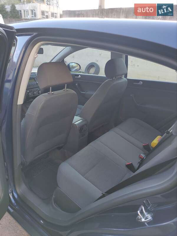 Хетчбек Volkswagen Golf Plus 2005 в Києві